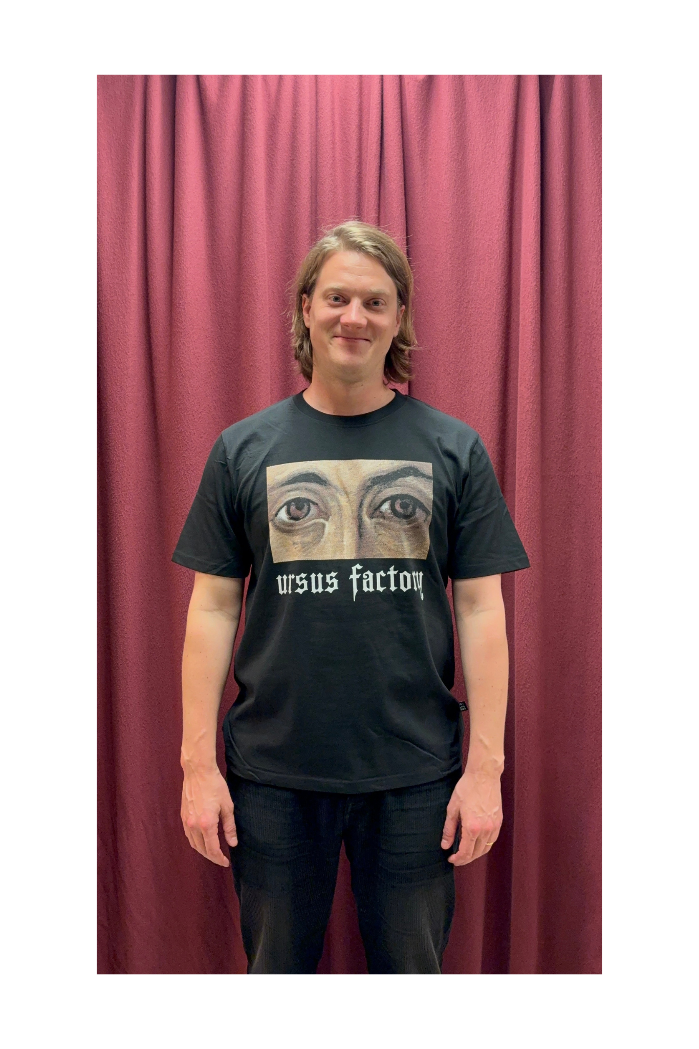 Oletko siellä t-paita