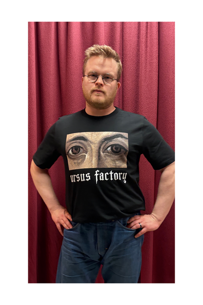 Oletko siellä t-paita